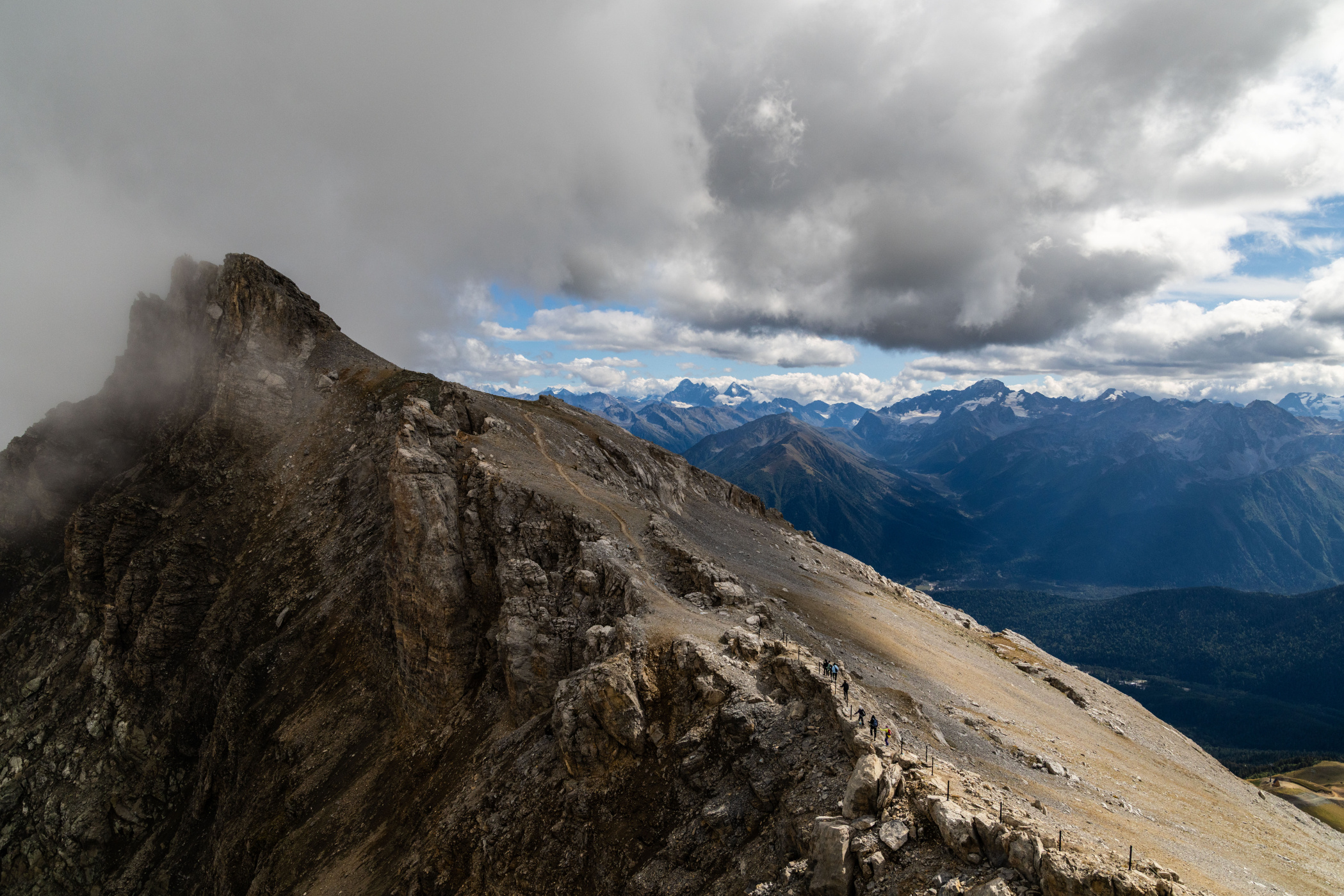 На курорте «Архыз» представили первые в России цифровые тропы
