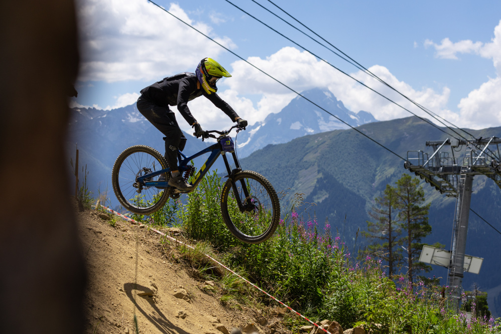 Услуги и развлечения