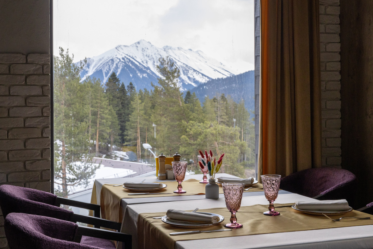 Пихта Restaurant & Bar